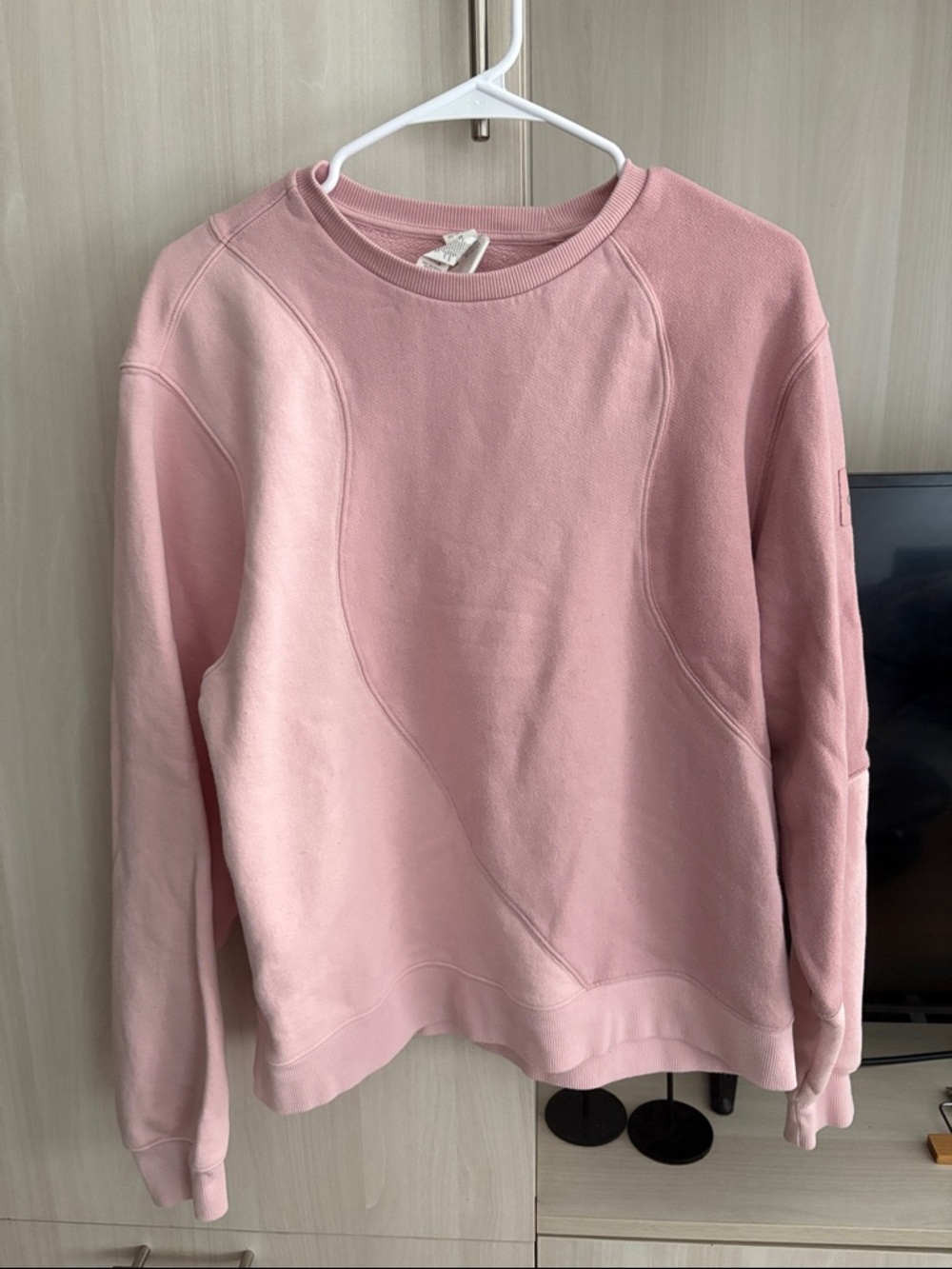 ALO Yoga | Make Waves Crew Neck Pullover - Picture 2 of 5